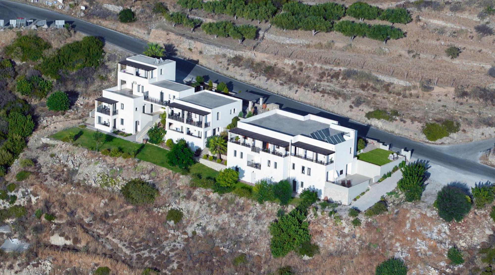 Roubini Apartments Falasarna Bagian luar foto